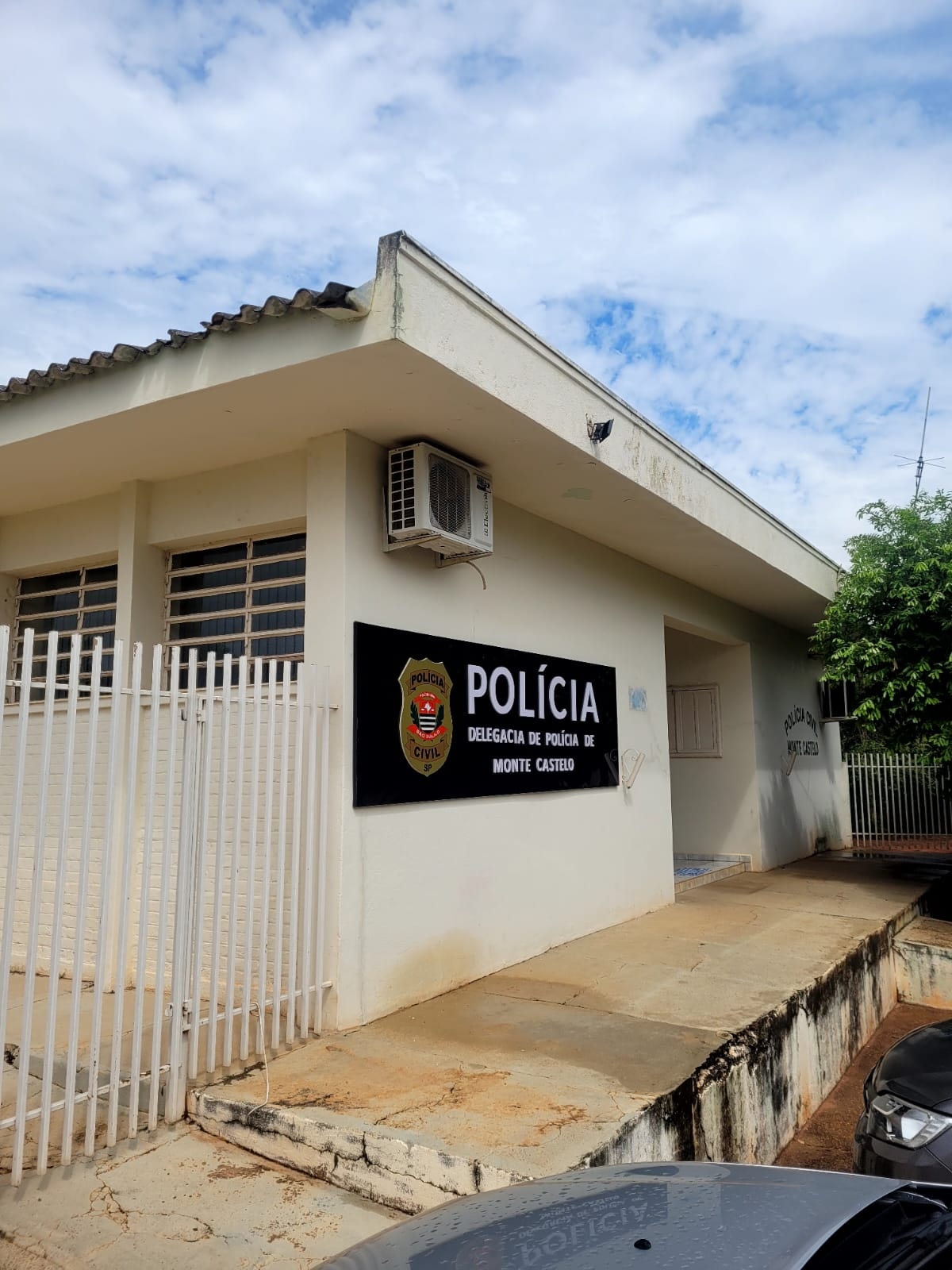 POLÍCIA CIVIL DE MONTE CALSTELO PRENDE HOMEM EM FLAGRANTE POR FURTO DE VIGA DE MADEIRA