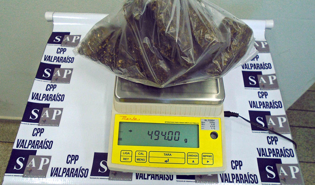 Servidores da Penitenciária 3 de Lavínia doaram kits natalinos para crianças da UNEBEM de Mirandópolis