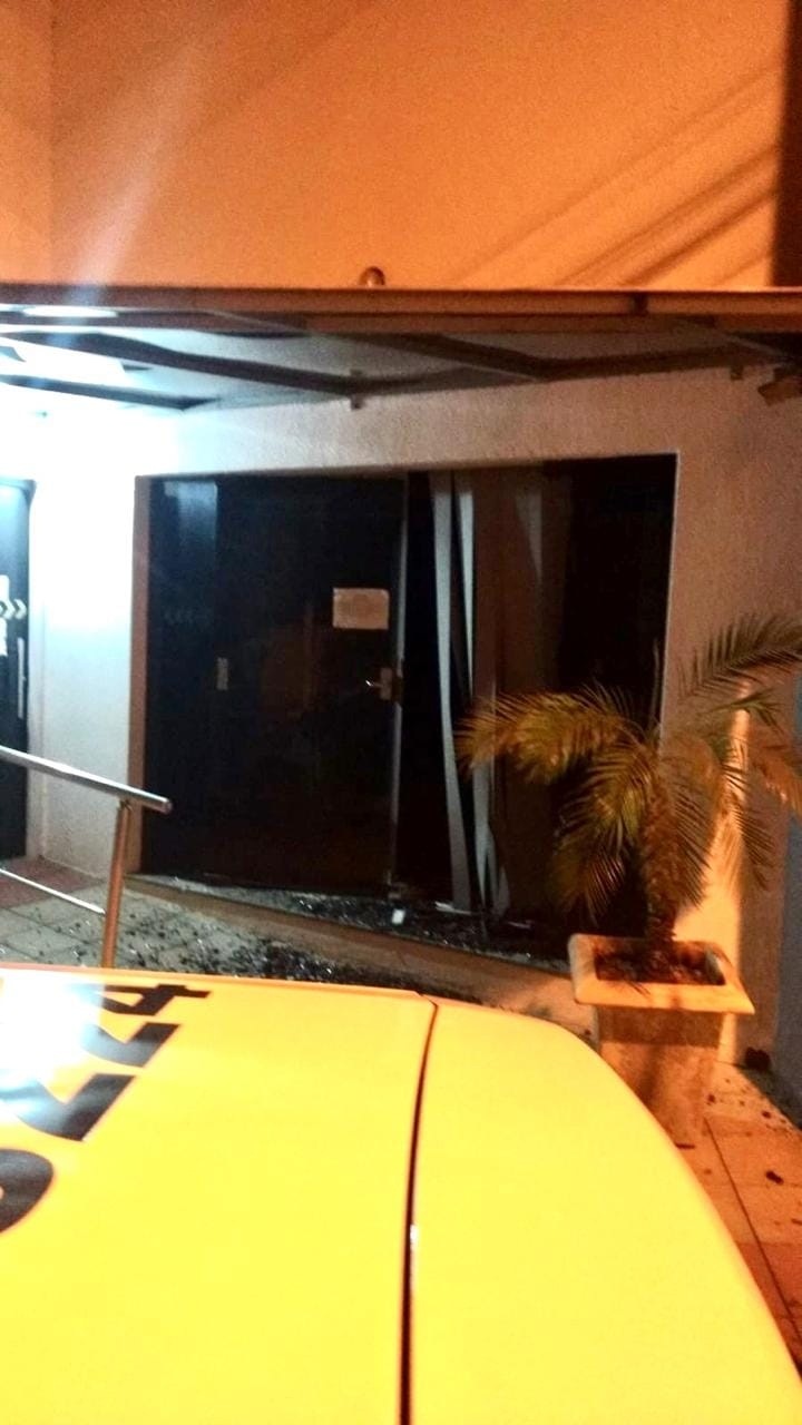 POLÍCIA MILITAR DE SUZANÁPOLIS PRENDE DOIS POR DANO AO PATRIMÔNIO PÚBLICO
