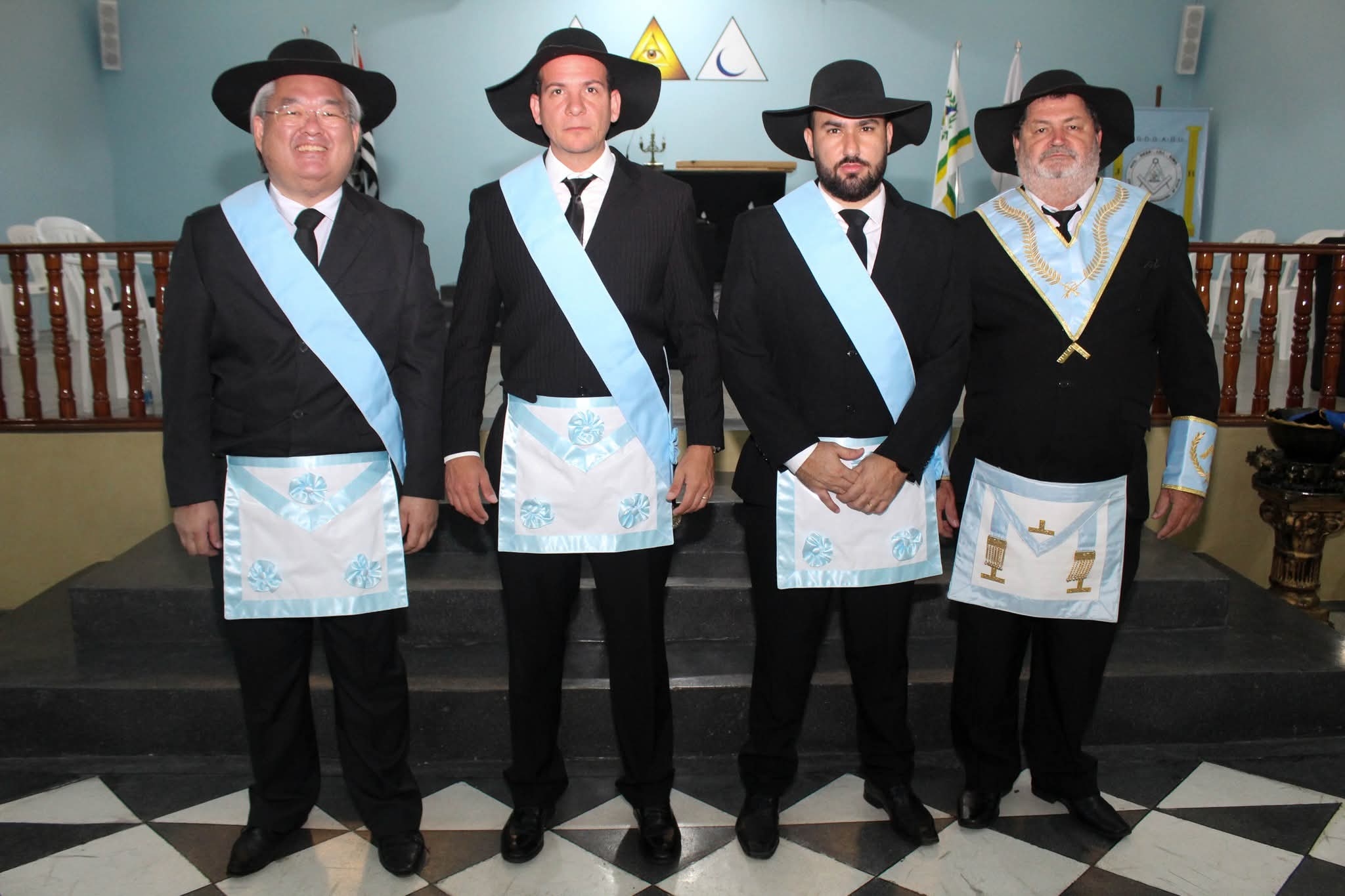 SESSÃO MAGNA DE EXALTAÇÃO MARCA TRABALHOS DA LOJA CAVALHEIROS DE ANDRADINA Nº 3715