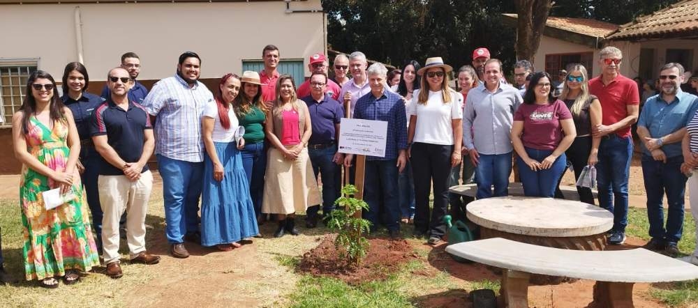 Ministro Paulo Teixeira visita a ETEC Sebastiana Augusta de Moraes em Andradina