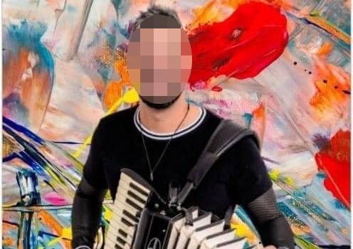 Cantor três-lagoense é acusado de agredir namorada