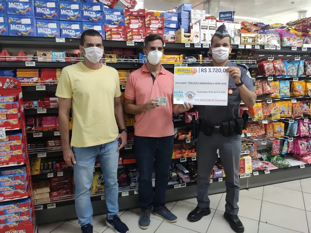 Policiais Militares de Guararapes se mobilizaram e fizeram uma ação solidária em prol da Santa Casa, cujo prêmio sorteado foi um carneiro