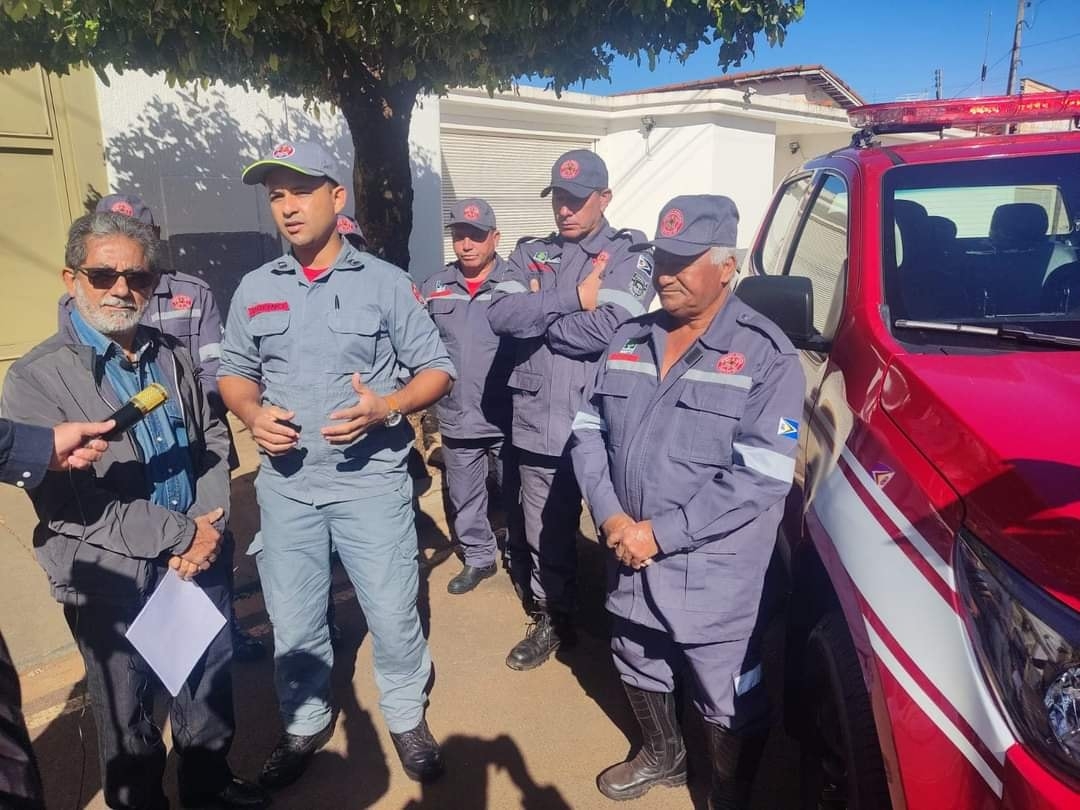 Base Comunitária do Corpo de Bombeiros de Castilho recebe caminhonete 0 Km