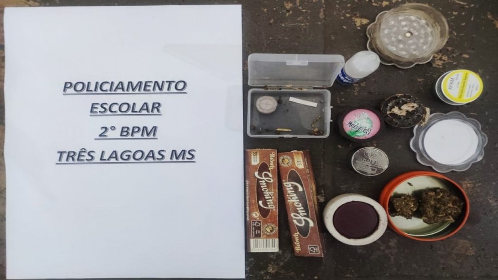 Polícia Militar encaminha jovem para a Delegacia de Três Lagoas por Porte de Drogas