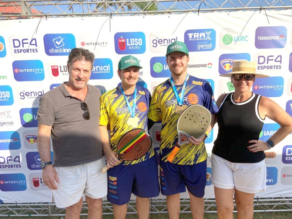 Duplas andradinenses se destacam em torneio de Beach Tennis