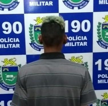 Mulheres ficam feridas após caírem de moto em rodovia de Andradina