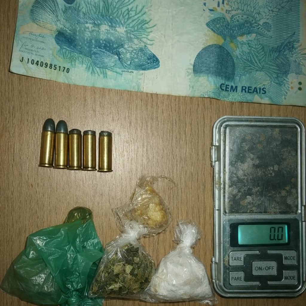 Força Tática prende jovem com mandado de prisão e apreende drogas e munições em Murutinga do Sul