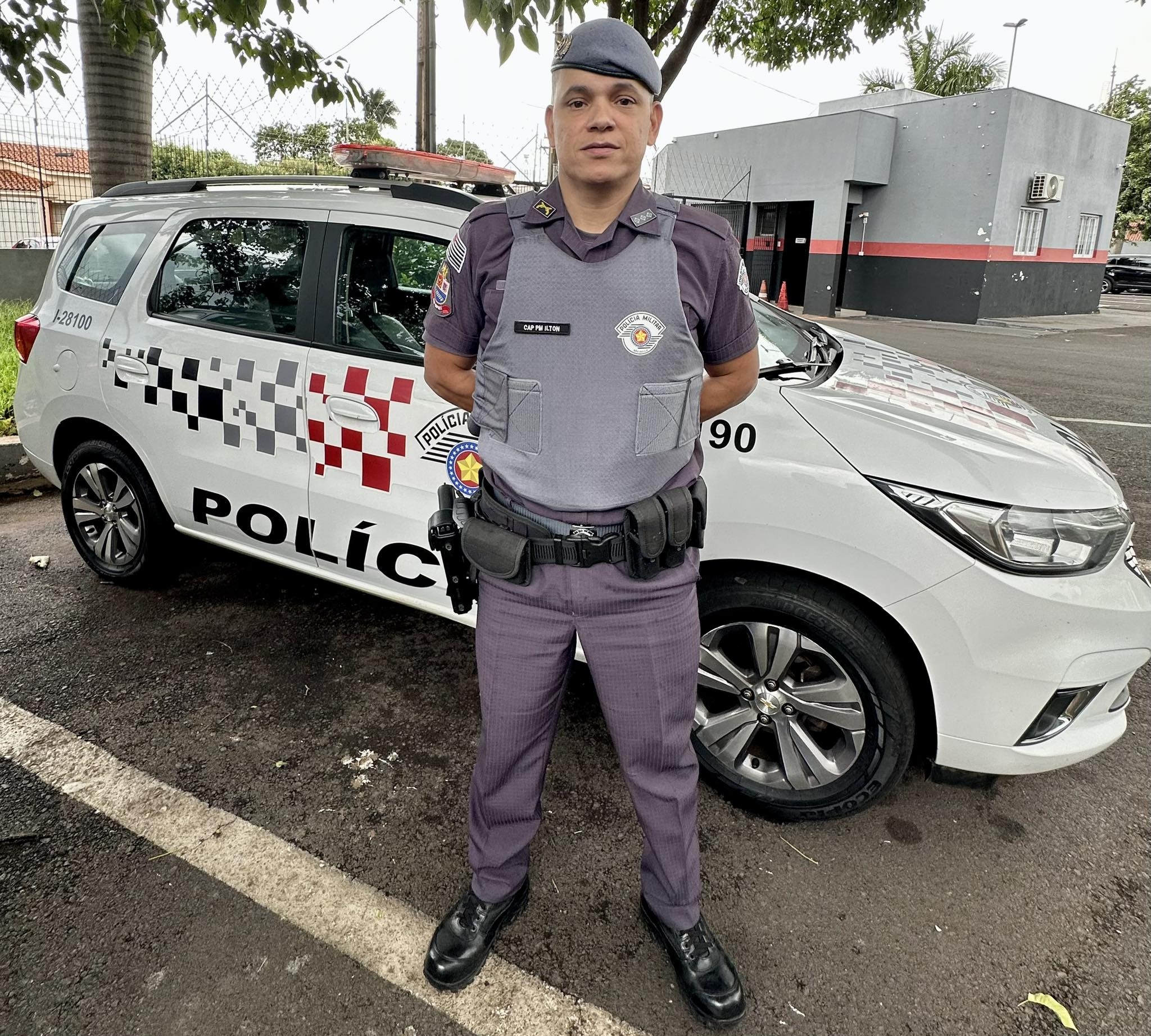 Polícia Militar de Andradina orienta motociclistas sobre medidas de segurança para prevenir furtos