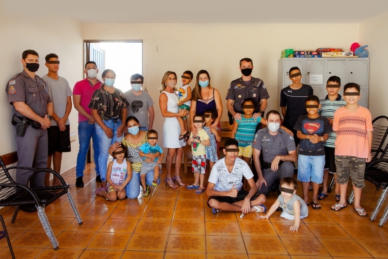 Crianças e adolescentes do Abrigo Municipal recebem a visita da Polícia Militar de Andradina