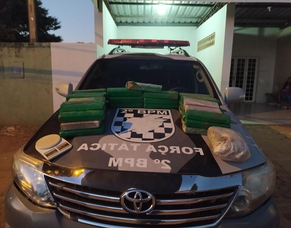 Polícia Militar prendeu 03 homens por Tráfico de Drogas em Três Lagoas. 36 quilos de Maconha e 01 kg de Skank foram apreendidos