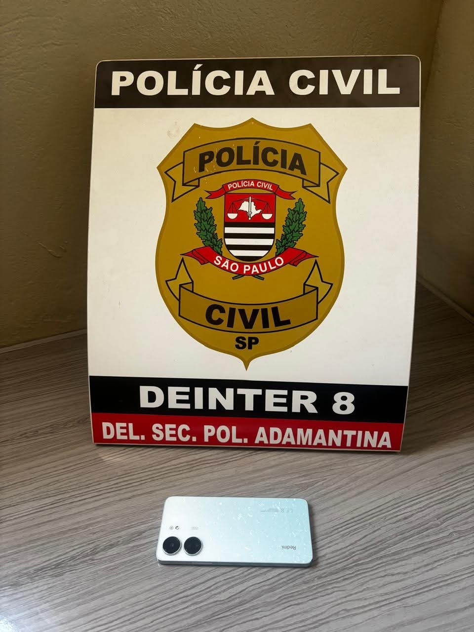 POLÍCIA CIVIL DE OSVALDO CRUZ ESCLARECE FURTO DE TELEFONE MÓVEL