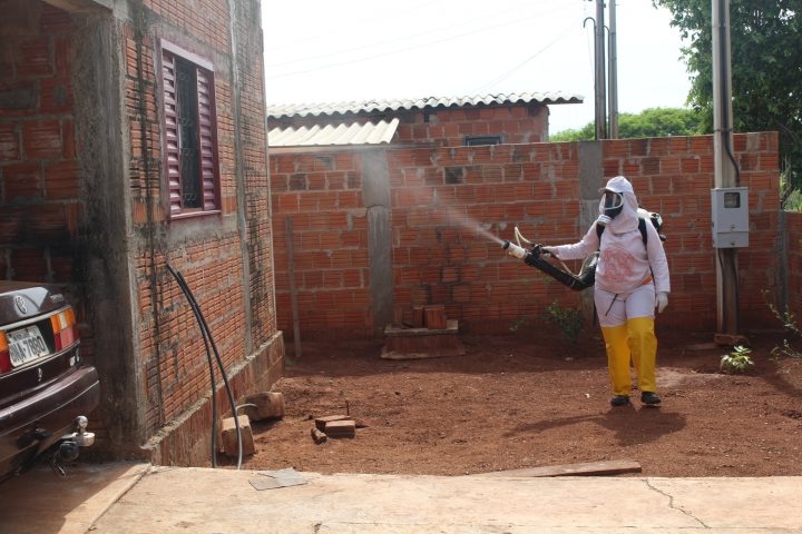 Bombeiros de Três Lagoas socorrem no Parque São Carlos jovem de 17 anos com a mão presa em moedor de carne