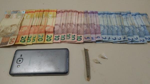 Força Tática de Três Lagoas prende homem de 25 anos por tráfico de drogas