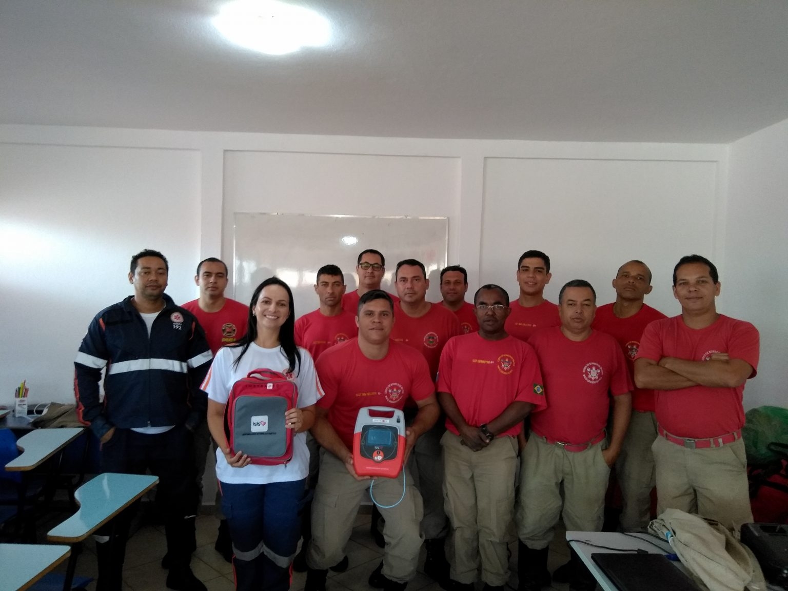 Corpo de Bombeiros Militar em Três Lagoas recebe instrução para uso de Desfibrilador Externo Automático(DEA)