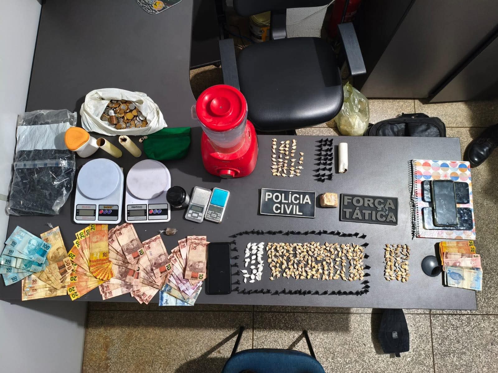 Em Três Lagoas ação conjunta das polícias civil e militar fecha 3 bocas no condomínio Ema