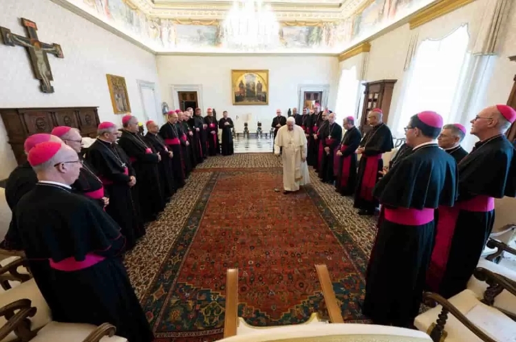 Bispo de Araçatuba se encontra com Papa Francisco no vaticano