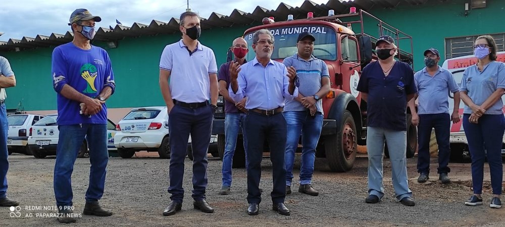 5 caminhões já foram comprados pela administração de Paulo Boaventura em Castilho