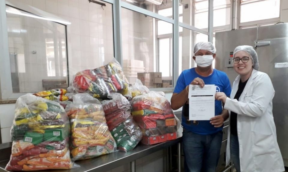 Voluntários de Andradina fazem mais uma doação de café à Santa Casa de Araçatuba