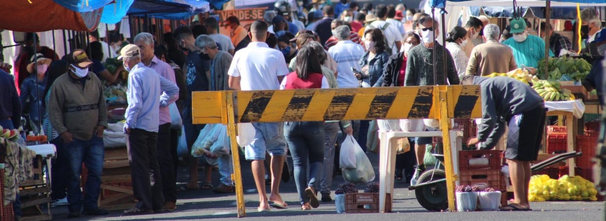 Em Andradina, Feira tem aglomeração em plena quarentena