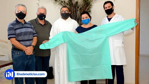 Loja Maçônica de Ilha Solteira doa aventais para o Hospital Regional