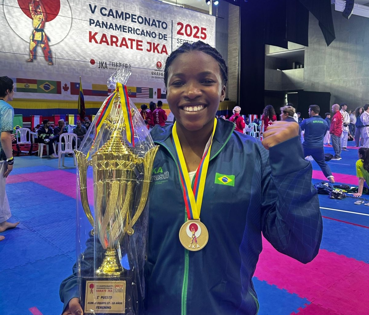 Karateka andradinense, Bia Tavares ganha ouro no PanAmericano no Kumitê, em equipe