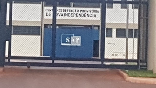 Ordem DeMolay e Apae plantam árvores no Asilo de Andradina