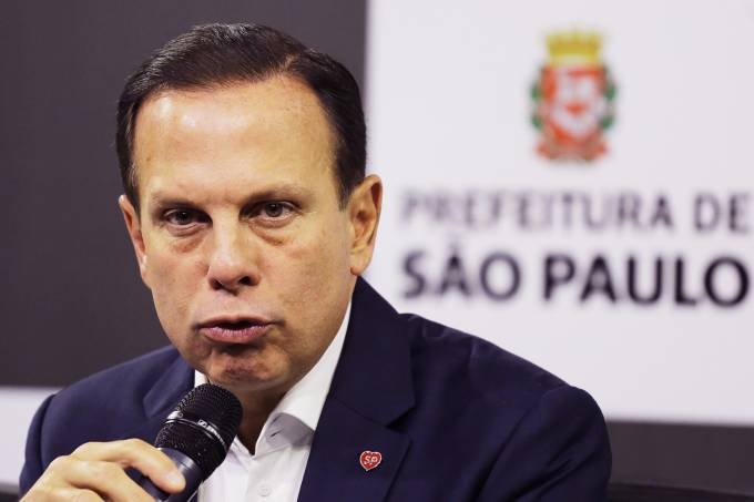 Prefeito Cardim assina convênio com Paulo Skaf para programa esportivo do SESI em Adamantina