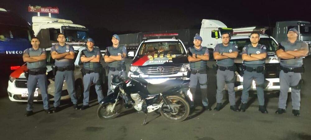 Força Tática de Andradina prende dois em flagrante com quase 5kg de drogas na SP 300 em Castilho