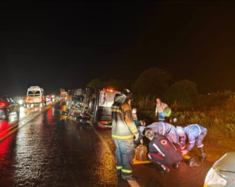 Condutor embriagado causa grave acidente na Rodovia Federal BR-158 e deixa 10 feridos em Três Lagoas