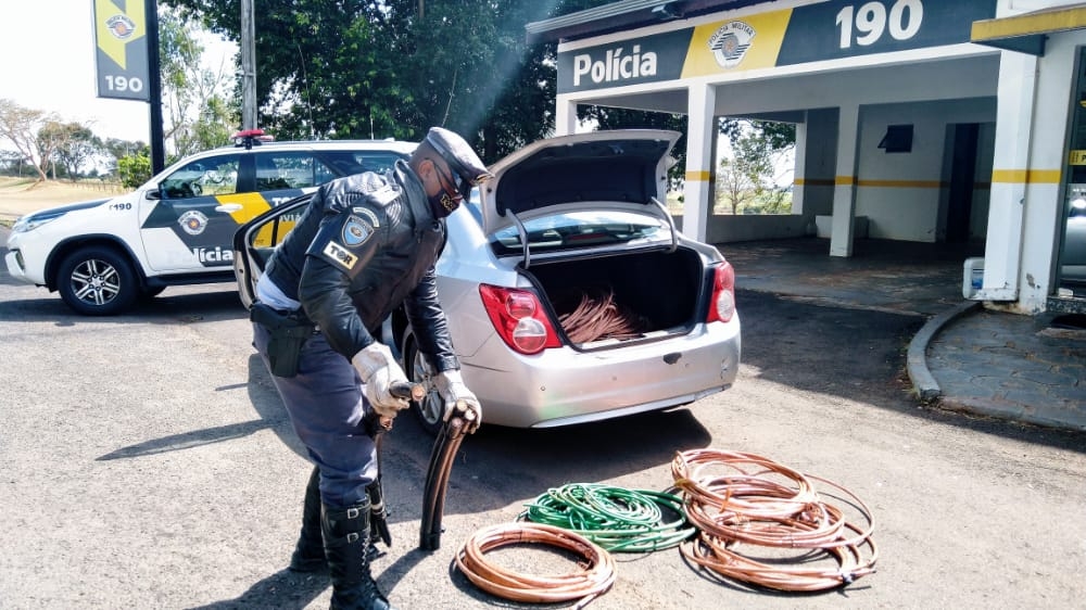 Em Andradina TOR apreende 350 quilos de cabos de cobre em carro na Marechal Rondon