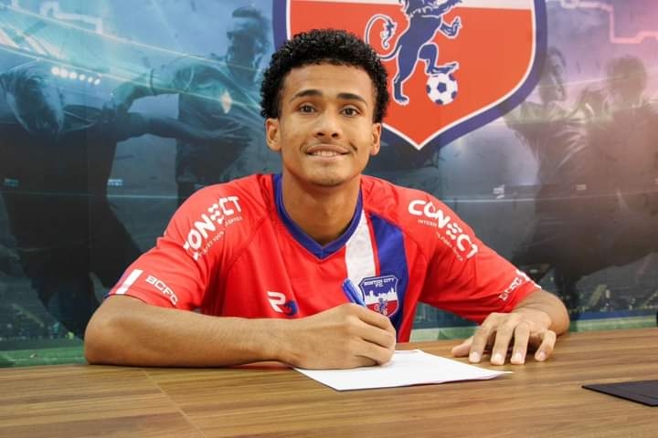 Sondado pelo Cruzeiro, joia de Nova Independência fecha contrato com Boston-City de Minas Gerais