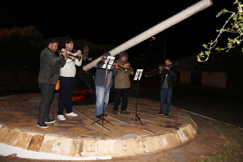 Alvorada Festiva marca aniversário de 83 anos de Andradina