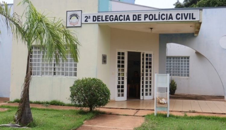 Em Três Lagoas marido apanha da esposa ao levar roupa para lavar e procura a polícia