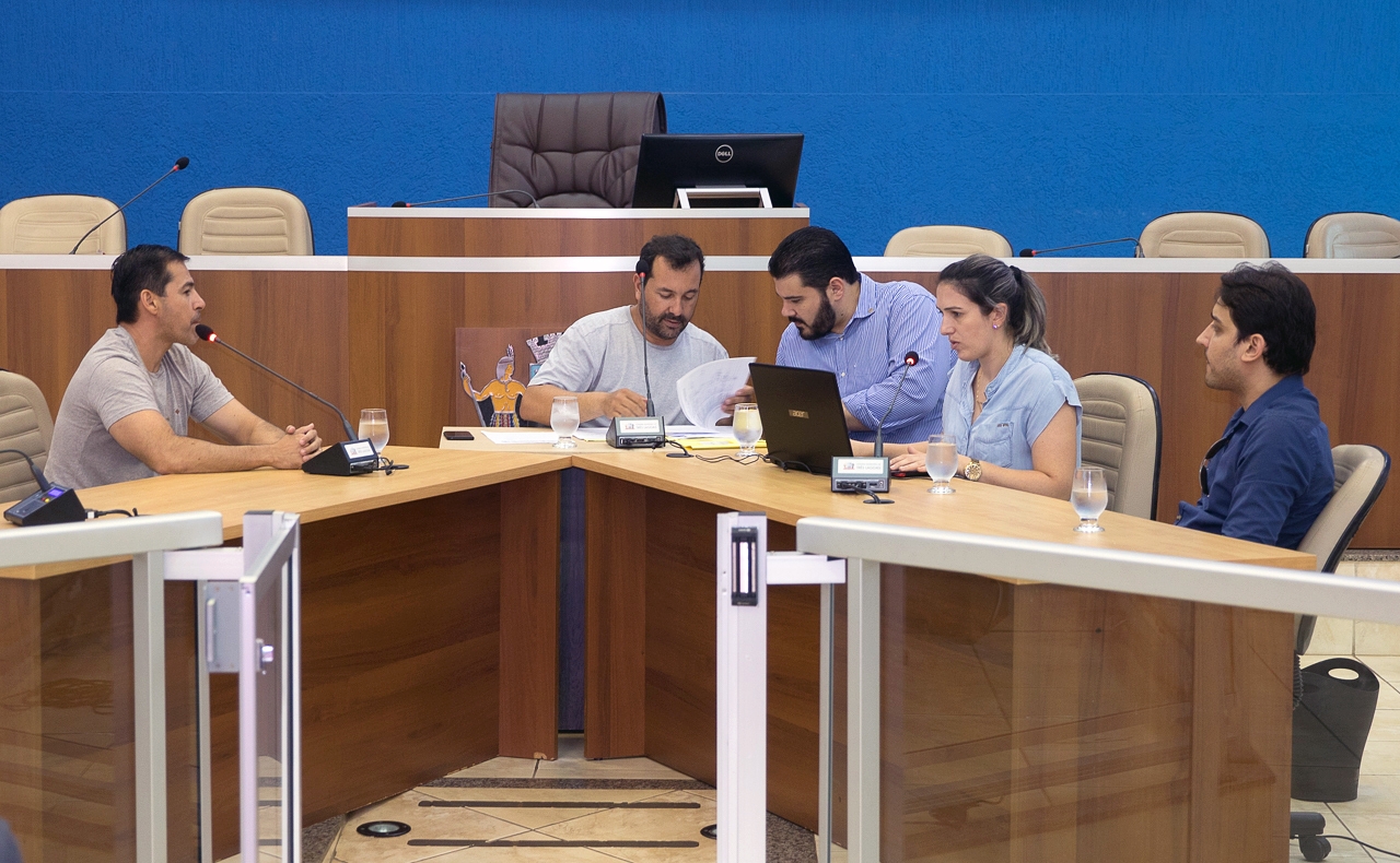 Cadê as novas ambulâncias do Governo de Andradina ???