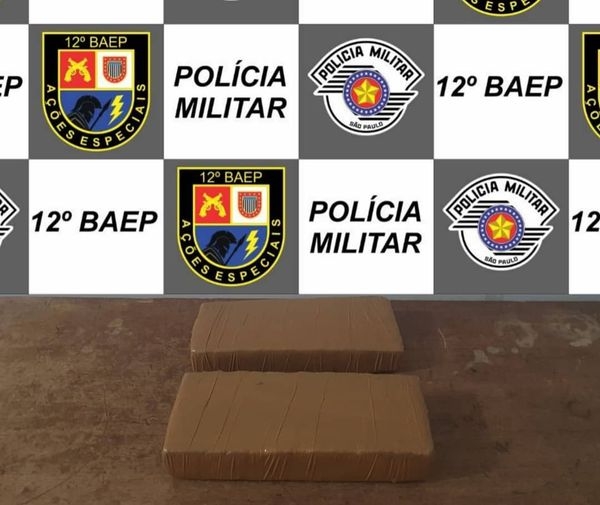 BAEP em ação na cidade de Birigui prendeu 02 indivíduos com 02 tijolos de maconha, alvo de combate ao crime Vila Bandeirantes