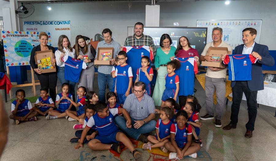 Vereadores de Três Lagoas participam de entrega dos kits escolares e Sala de Regulação