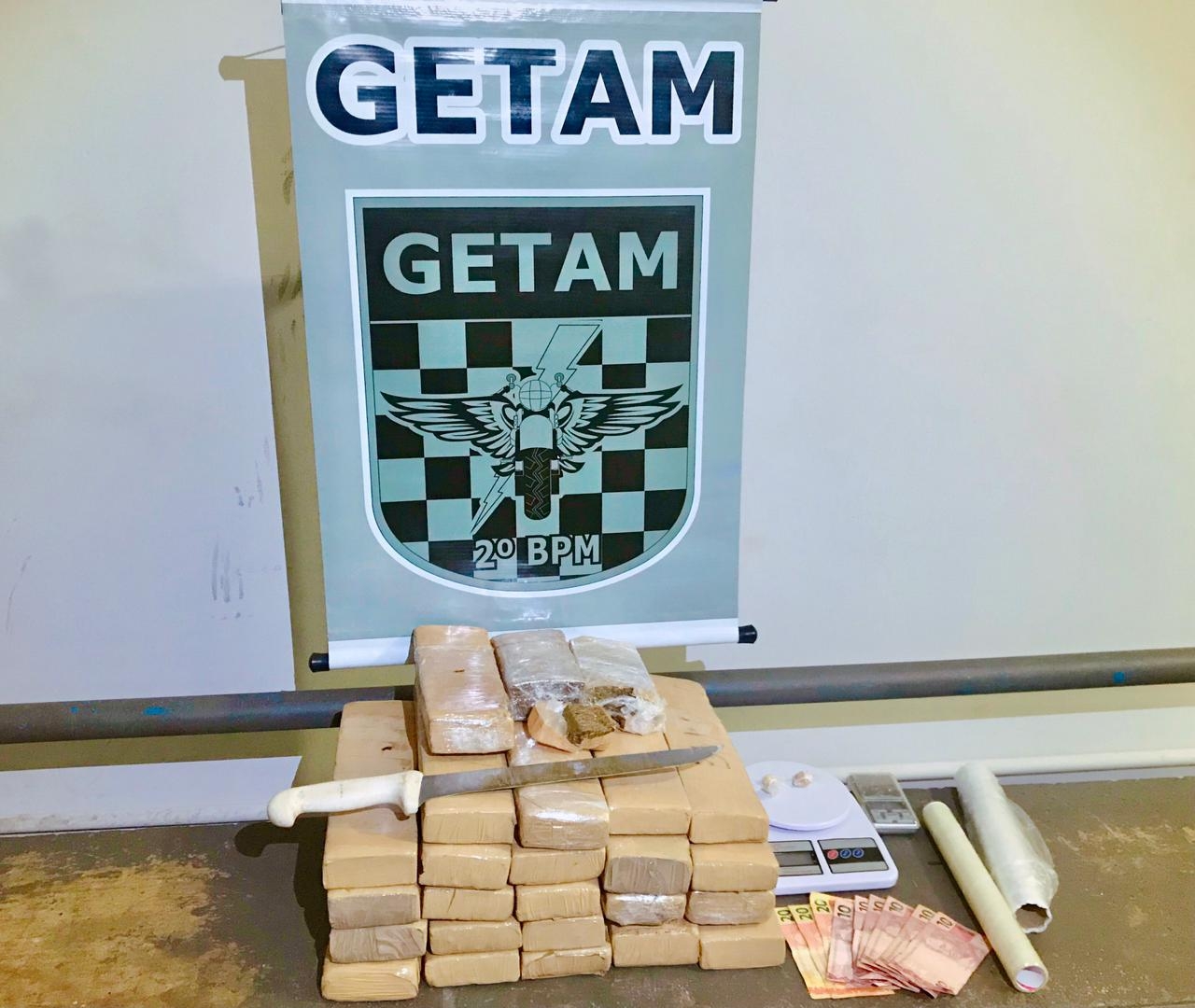 Polícia Militar aprende mais de 22 quilos de maconha em Três Lagoas