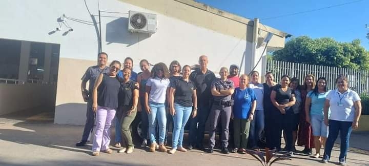 ESCOLA EM SANTA MERCEDES RECEBE PALESTRA SOBRE PROFISSÃO  "POLÍCIA MILITAR