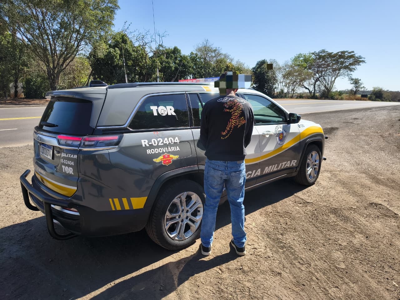 TÁTICO OSTENSIVO RODOVIÁRIO PRENDE PROCURADO DA JUSTIÇA EM RODOVIA DE BRAUNA
