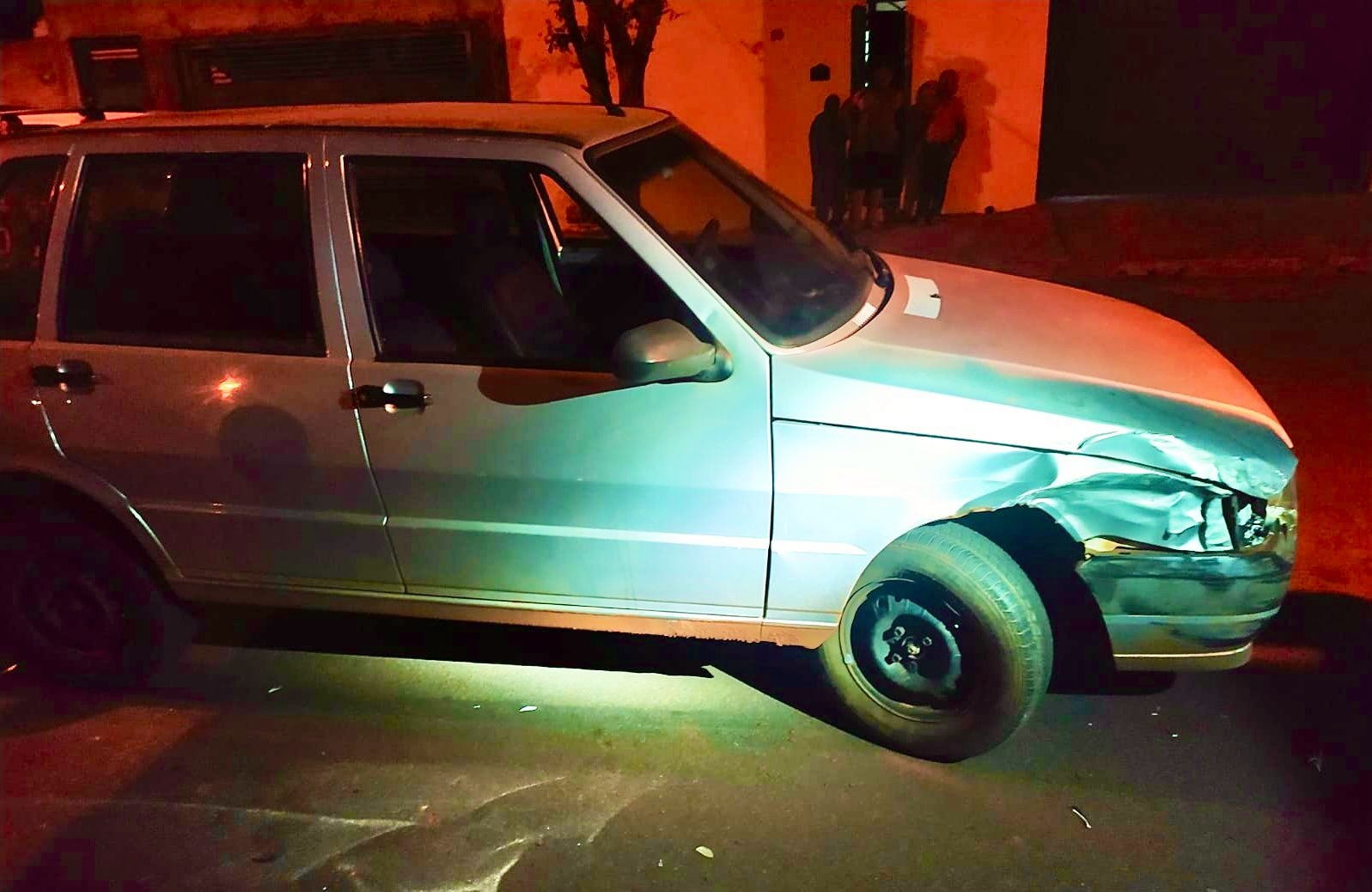 MOTORISTA COLIDE CONTRA VEÍCULO ESTACIONADO E É PRESO POR EMBRIAGUEZ AO VOLANTE PELA POLÍCIA MILITAR DE ANDRADINA