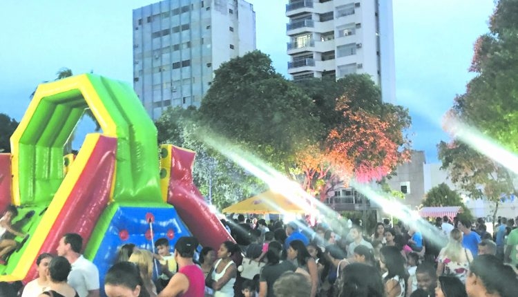 Fogo consome residência de idosa no bairro Nova Iorque em Castilho