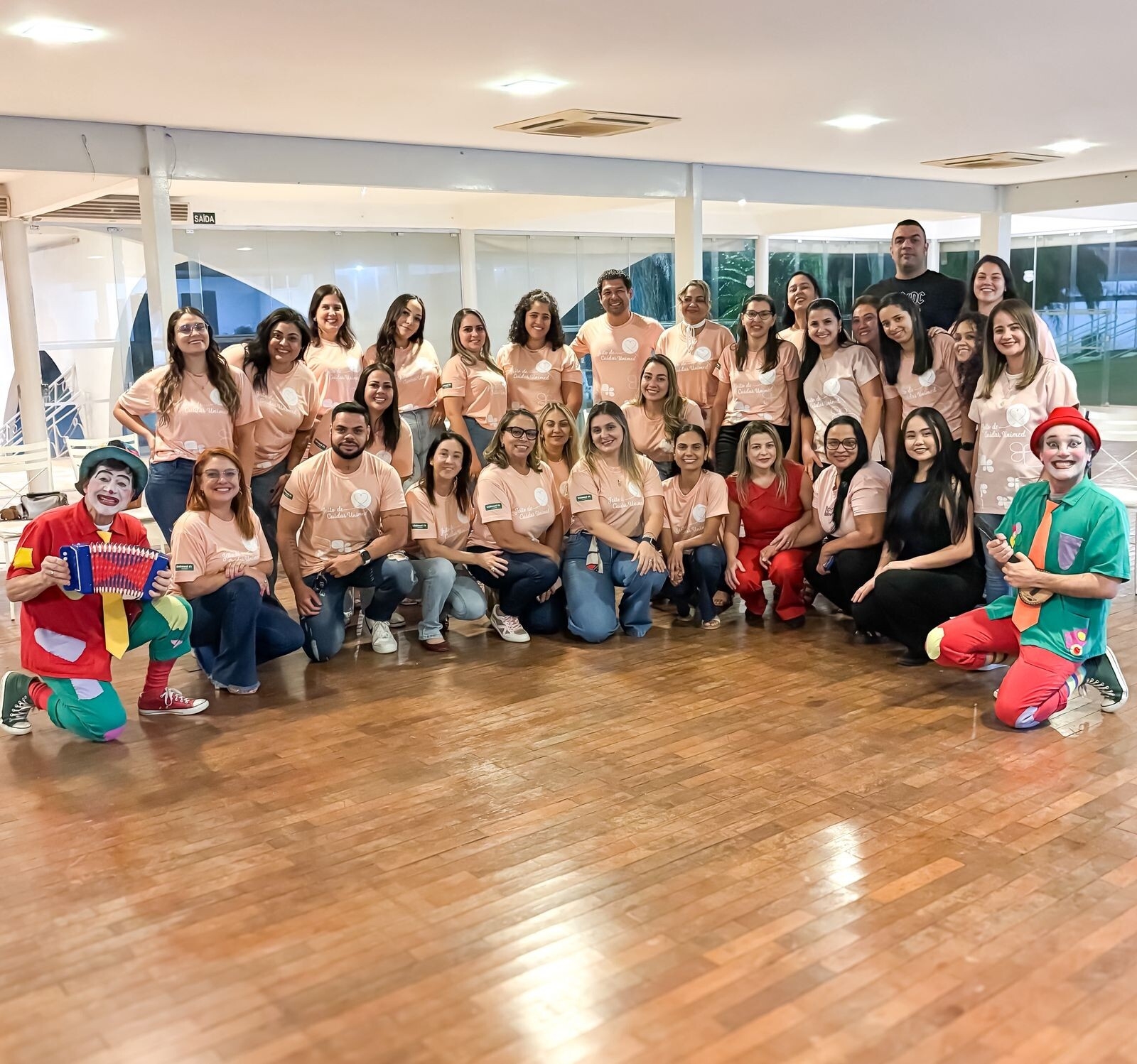 Ação especial no Clube dos Médicos promove esquete sobre o Jeito de Cuidar Unimed Andradina