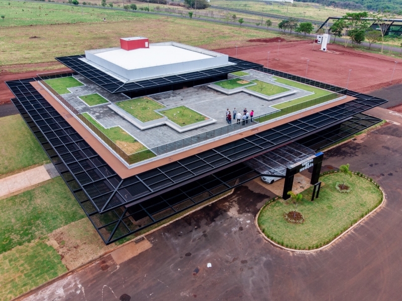 Prefeito de Andradina Mário Celso conhece Parque Tecnológico em Uberaba