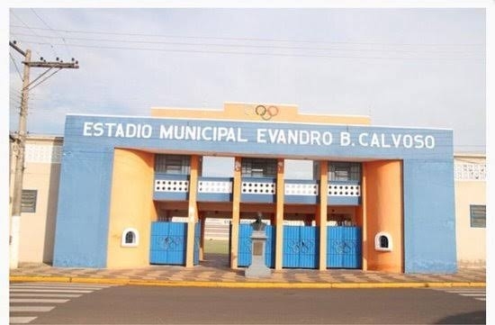 NA TERRA DO REI DO GADO VANDALISMO NO ESTÁDIO MUNICIPAL EVANDRO B. CALVOSO