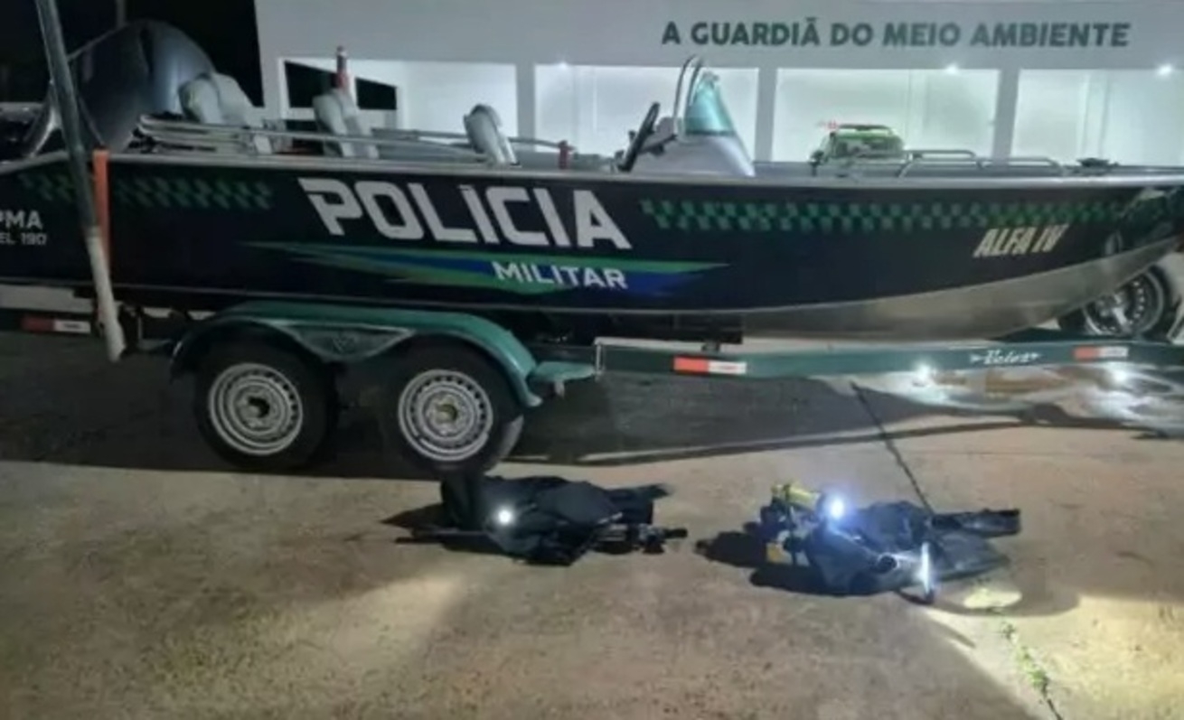 Polícia Ambiental flagra e multa 02 homens em pesca subaquática no Rio Sucuriú em Três Lagoas