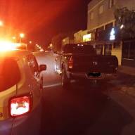 Polícia Militar notifica condutor de veículo utilizado em manobra perigosa em Três Lagoas. O condutor recusou a realizar o teste de bafômetro