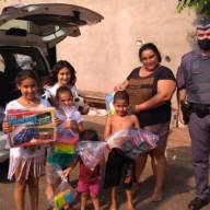 Polícia Militar também entrega brinquedos arrecadados para crianças de Murutinga do Sul