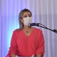 Oposição quer investigar prefeita de Água Clara por manter funcionária fantasma