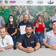 Prefeito de Andradina Mário Celso Lopes recebe maior honraria do Corpo de Bombeiros